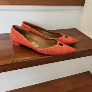 Salvatore Ferragamo women's orange vintage flats in size 9